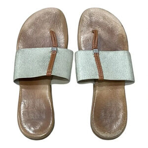 Andre Assous Platino Nice Stretch Thong Sandals 8